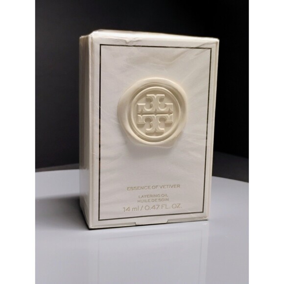 Tory Burch Essence of Vetiver Layering Oil | 14 ml NIB Sealed - Picture 2 of 4